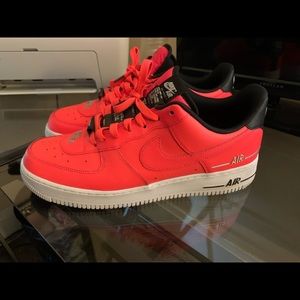 Air Force 1 crimson reds